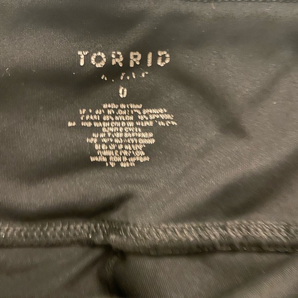 Womens Torrid Black Criss-Cross Lacing Legging Size 0 (Size 12) - Picture 6 of 8